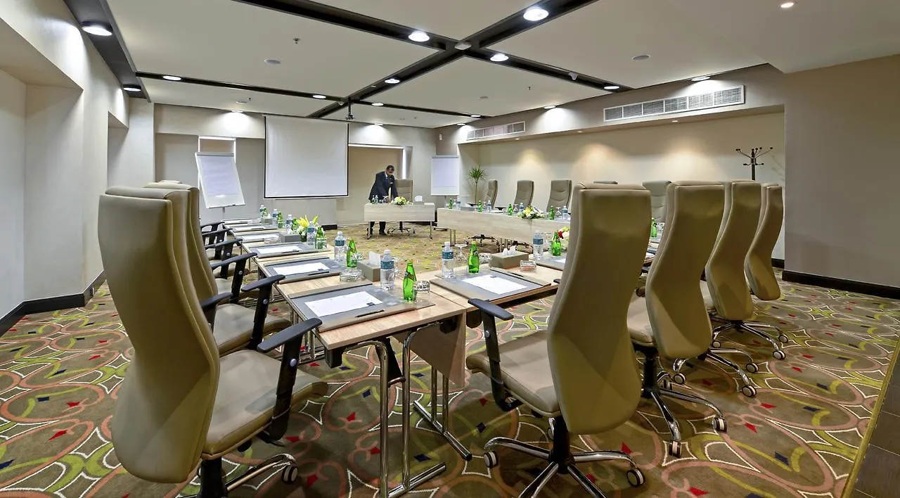 The Tower Plaza Hotel Dubai 5*,  Forenede Arabiske Emirater